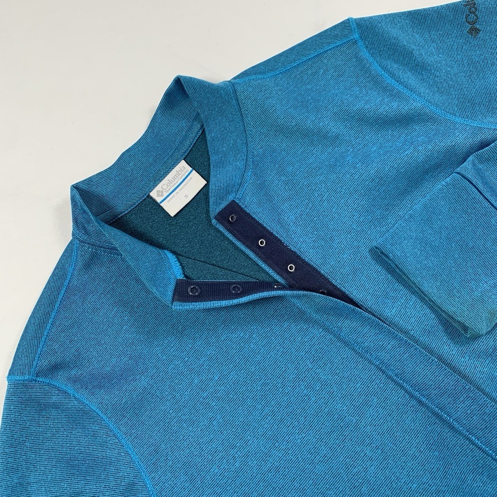Columbia Men's Size‎ Small Teal Blue Base Layer Pullover 1/2 Snap Button Top
